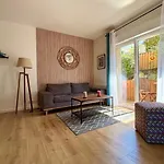 3 Pieces Avec Terrasse Arboree Apartment *