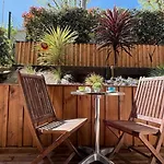 3 Pieces Avec Terrasse Arboree Apartment *