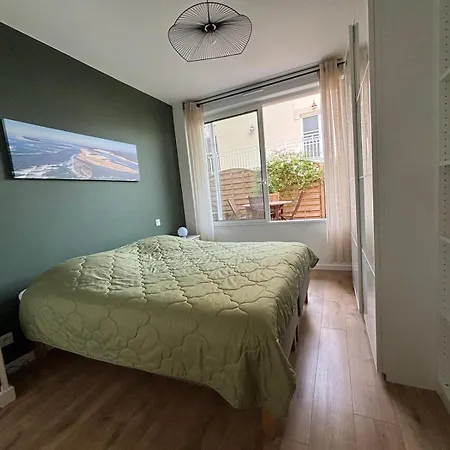 3 Pieces Avec Terrasse Arboree Appartement Arcachon