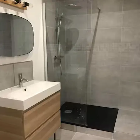 3 Pieces Avec Terrasse Arboree アパート *